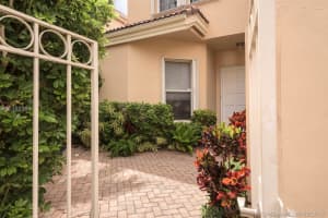 3770 NE 208th Terrace, Aventura, FL 33180, Sold 12/01/16
