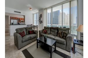 186 SE 12th Terrace #2204, Miami, FL 33131, Sold 06/09/17