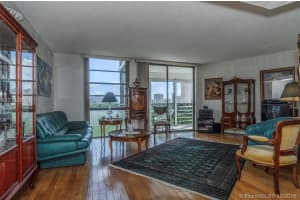 20400 W Country Club Dr, Aventura, FL 33180, Sold 11/29/16