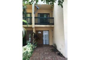 8412 NW 8th St, Miami, FL 33126, Sold 02/22/17