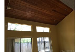 8412 NW 8th St, Miami, FL 33126, Sold 02/22/17