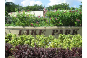 942 NE 199th St, Miami, FL 33179, Sold 01/20/17