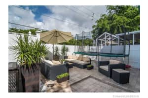 330 SE 2nd Ave APT C1, Deerfield Beach, FL 33441, Sold 11/07/16