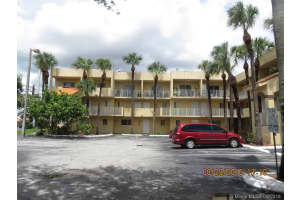 2760 W 76th St, Hialeah, FL 33016, Sold 11/23/16