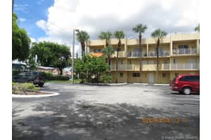 2760 W 76th St, Hialeah, FL 33016, Sold 11/23/16