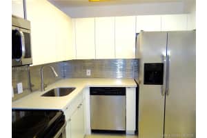 3301 N Country Club Dr, Miami, FL 33180, Sold 02/13/17