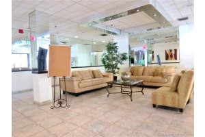 900 NE 195th St, Miami, FL 33179, Sold 07/06/17