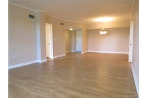 900 NE 195th St, Miami, FL 33179, Sold 07/06/17