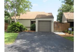 7533 SW 95th Pl, Miami, FL 33173, Sold 01/13/17