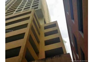 170 SE 14th St, Miami, FL 33131, Sold 11/08/16