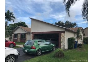 9418 NW 46th Ct, Sunrise, FL 33351, Sold 01/27/17