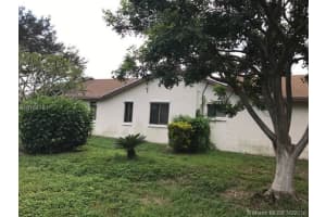 9418 NW 46th Ct, Sunrise, FL 33351, Sold 01/27/17