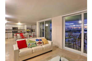 1228 West Ave, Miami Beach, FL 33139, Sold 05/31/17