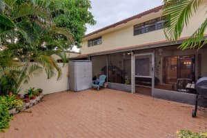 6342 NW 188th Ln, Hialeah, FL 33015, Sold 02/13/17