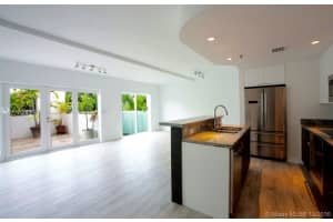 828 3rd St, Miami Beach, FL 33139, Sold 04/11/17