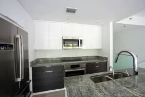 828 3rd St, Miami Beach, FL 33139, Sold 04/11/17