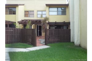 9980 NW 9th St Cir, Miami, FL 33172, Sold 11/22/16