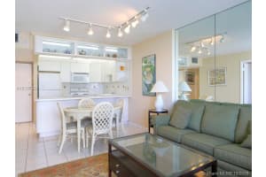 401 Ocean Dr, Miami Beach, FL 33139, Sold 03/22/17