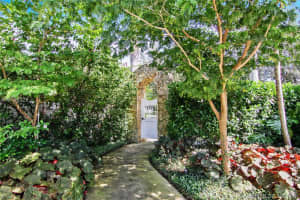 7774 SW 54th Ave, Miami, FL 33143, Sold 01/31/17