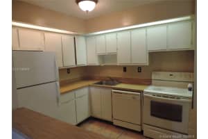 18815 NW 62nd Ave, Hialeah, FL 33015, Sold 05/30/17