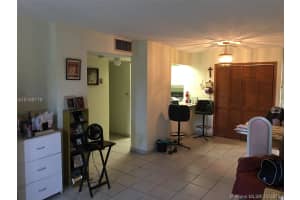 8821 W Flagler St, Miami, FL 33174, Sold 11/09/16