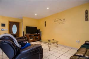 6512 Kendale Lakes Dr, Miami, FL 33183, Sold 12/13/16
