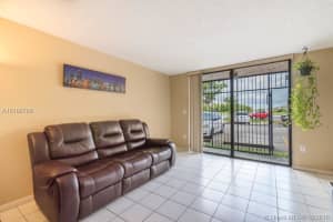 9682 Fontainebleau Blvd, Miami, FL 33172, Sold 11/30/16