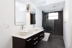 1610 Lenox Ave, Miami Beach, FL 33139, Sold 05/26/17