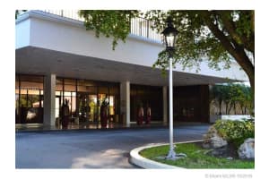 10000 W Bay Harbor Dr, Bay Harbor Islands, FL 33154, Sold 02/09/17