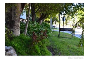 10000 W Bay Harbor Dr, Bay Harbor Islands, FL 33154, Sold 02/09/17