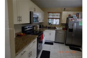 11216 SW 12th St, Pembroke Pines, FL 33025, Sold 02/02/17