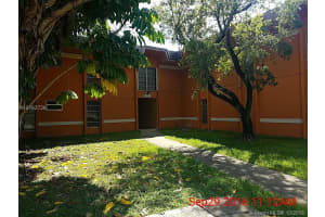 9459 SW 76th St APT R1, Miami, FL 33173, Sold 12/23/16
