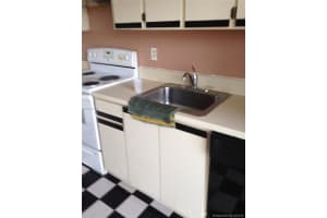 105 W 60th Pl #2511, Hialeah, FL 33016, Sold 11/17/16