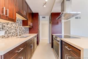 322 Buchanan St, Hollywood, FL 33019, Sold 01/18/17