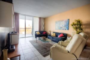 18100 N Bay Rd PH 4, Sunny Isles Beach, FL 33160, Sold 01/22/18