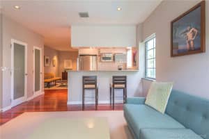 1057 15th St, Miami Beach, FL 33139, Sold 12/22/16