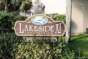 15619 SW 73rd Cir Terrace, Miami, FL 33193, Sold 11/18/16