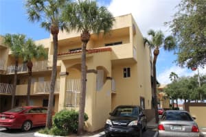 2750 W 76th St, Hialeah, FL 33016, Sold 02/01/17