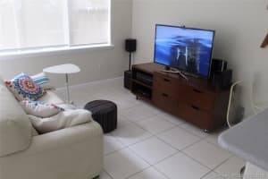 5548 NW 113th Pl, Doral, FL 33178, Sold 07/21/17