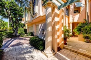 8841 SW 68th Ave, Miami, FL 33156, Sold 01/23/17