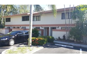 4264 SW 70th Terrace, Davie, FL 33314, Sold 01/13/17