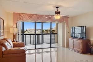 401 Golden Isles Dr, Hallandale Beach, FL 33009, Sold 05/23/17