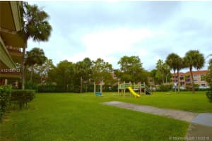 17600 NW 68th Ave APT B3004, Hialeah, FL 33015, Sold 04/03/17