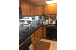 345 Ocean Dr, Miami Beach, FL 33139, Sold 08/28/17