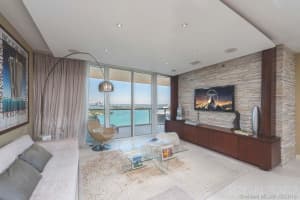 450 Alton Rd, Miami Beach, FL 33139, Sold 03/30/17