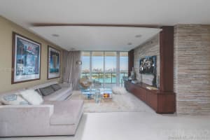 450 Alton Rd, Miami Beach, FL 33139, Sold 03/30/17
