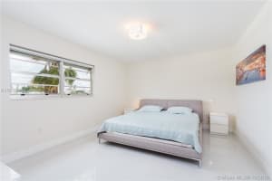 855 Euclid Ave, Miami Beach, FL 33139, Sold 06/27/17
