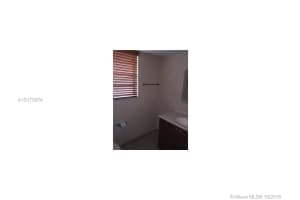 9460 Fontainebleau Blvd, Miami, FL 33172, Sold 05/22/17