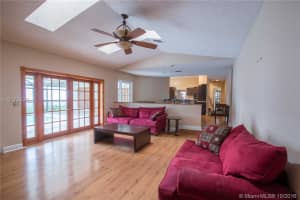 9066 NW 52nd Ct, Coral Springs, FL 33067, Sold 12/09/16