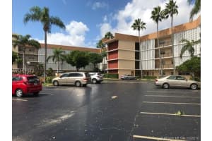 873 NE 195th St, Miami, FL 33179, Sold 02/13/17